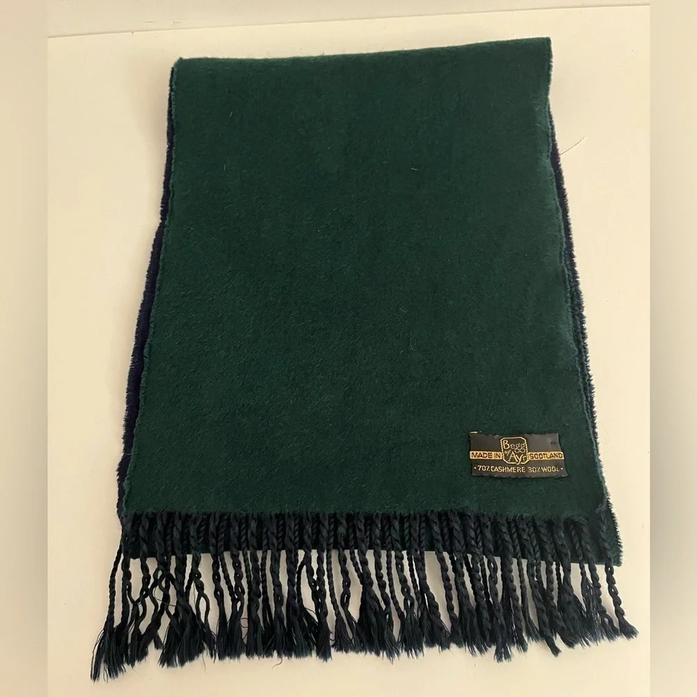 Vintage Begg of Ayr Scotland Cashmere Wool Blend Scarf – Green & Navy Fringe